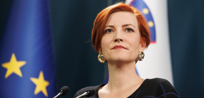 Asta Vrečko: SDS-ov obračun s kulturo, umetnostjo in mediji se je pričel